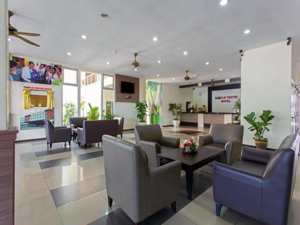 World Youth Hotel Айер Керо Екстериор снимка