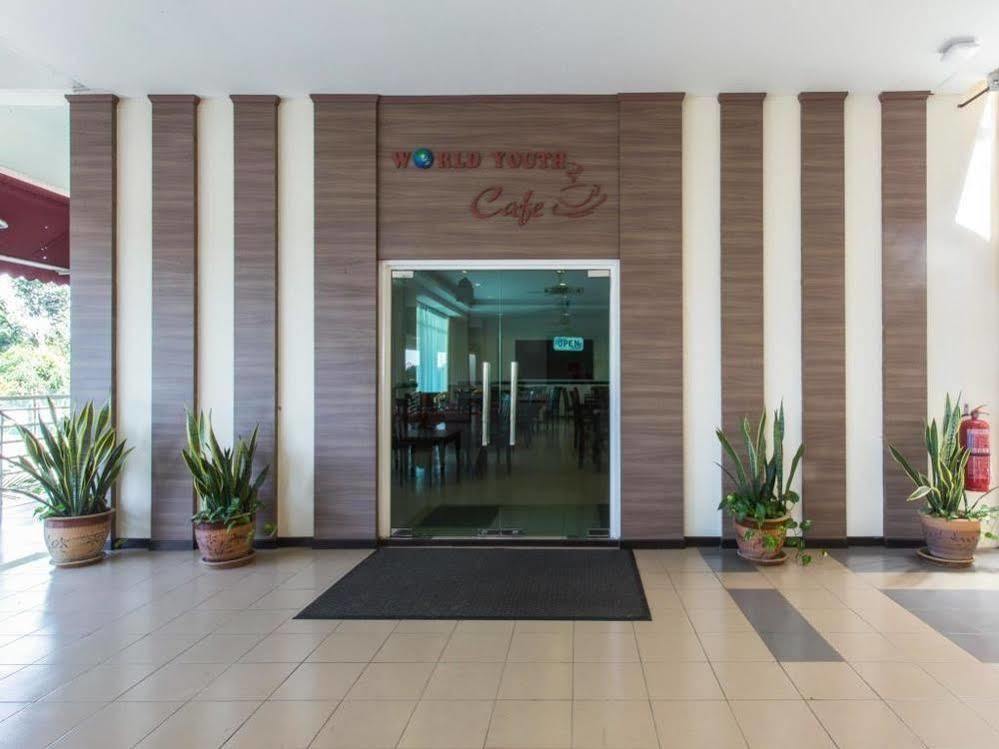World Youth Hotel Айер Керо Екстериор снимка