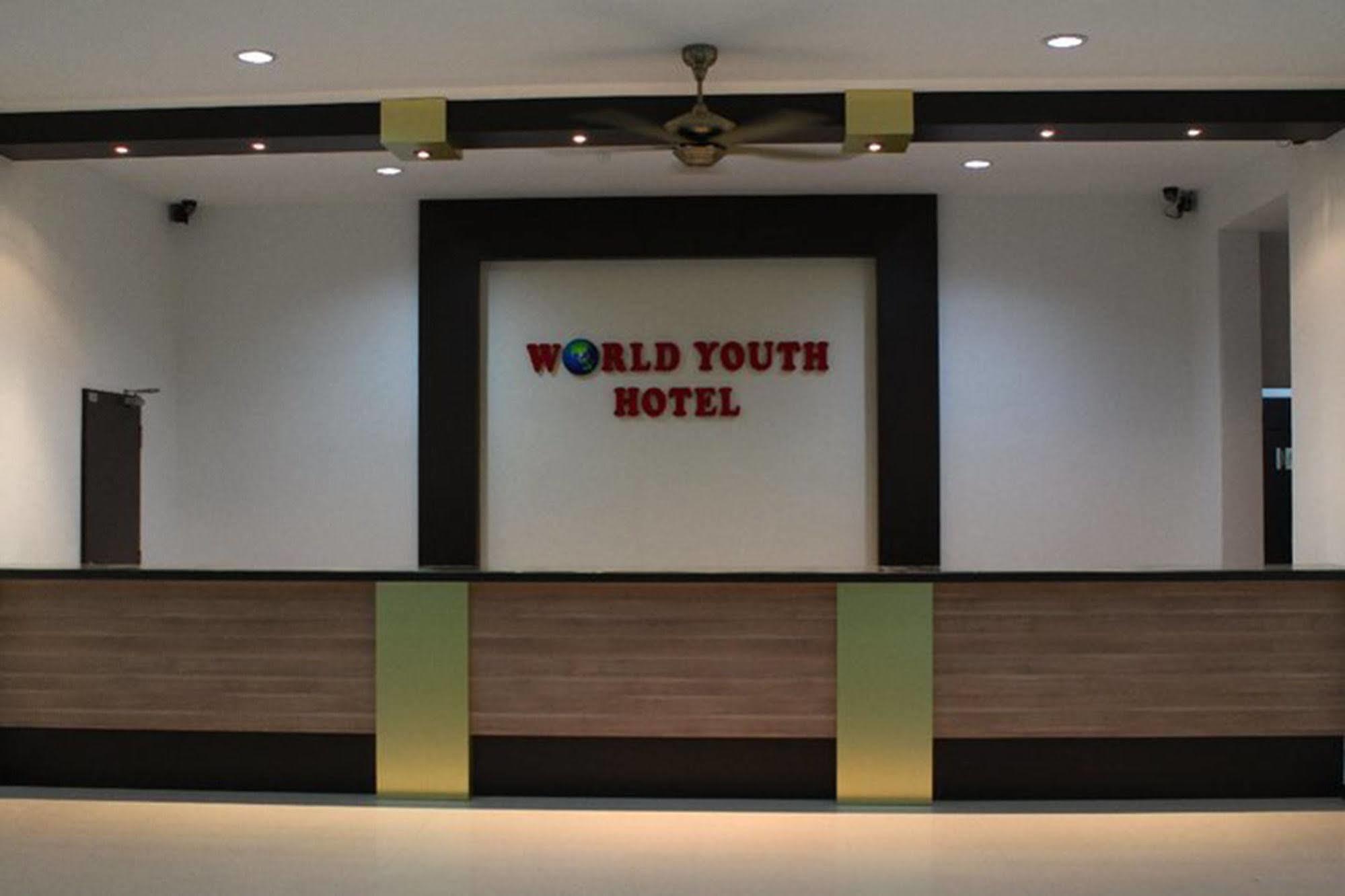 World Youth Hotel Айер Керо Екстериор снимка